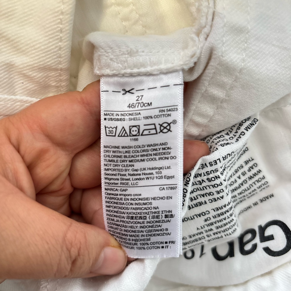 🚨3X$30🚨 GAP Women's Straight White Jeans with Distressed Details - Picture 7 of 7